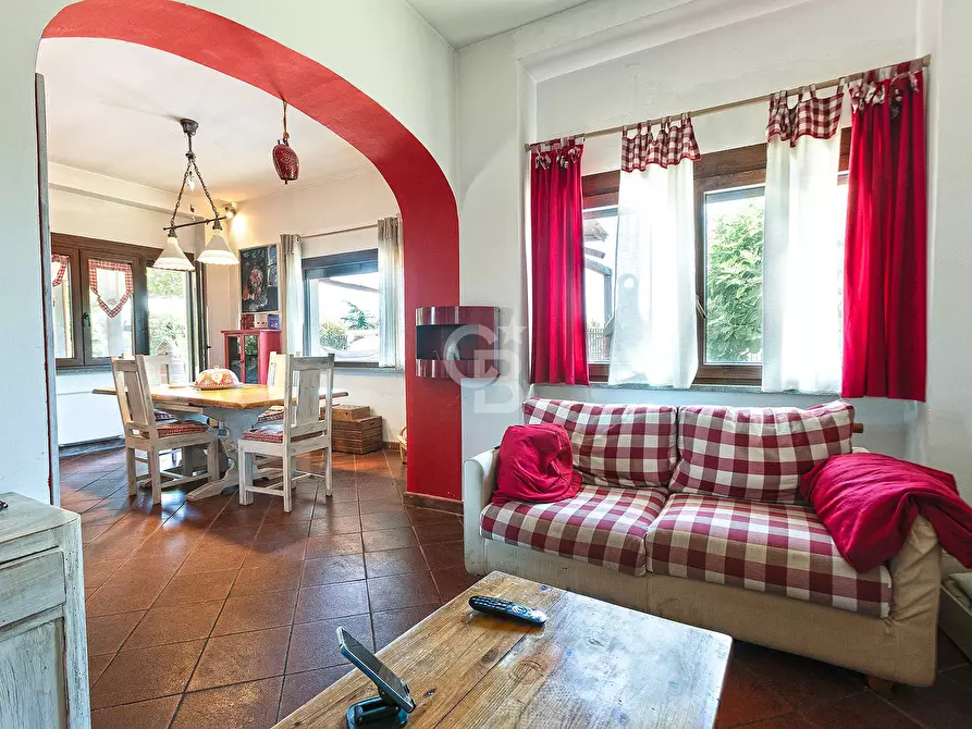 Immagine 13 di Villa in vendita  in Via del Colle a Bassano In Teverina