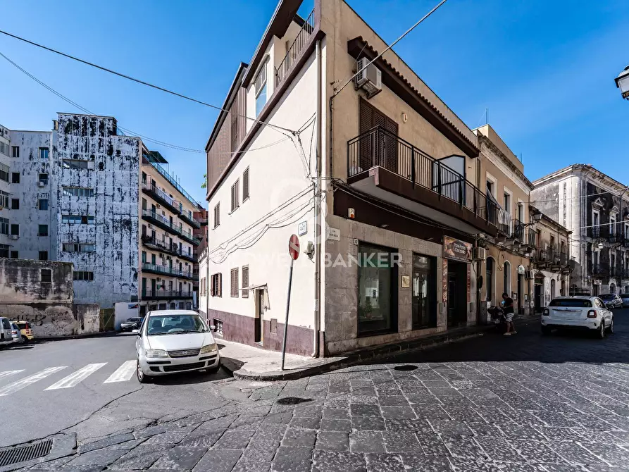 Immagine 21 di Laboratorio in vendita  in Via Dafnica 107 a Acireale