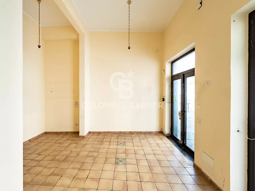 Immagine 3 di Laboratorio in vendita  in Via Dafnica 107 a Acireale