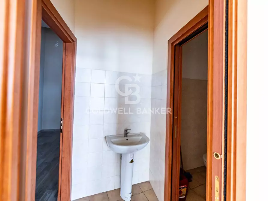 Immagine 7 di Laboratorio in vendita  in Via Dafnica 107 a Acireale