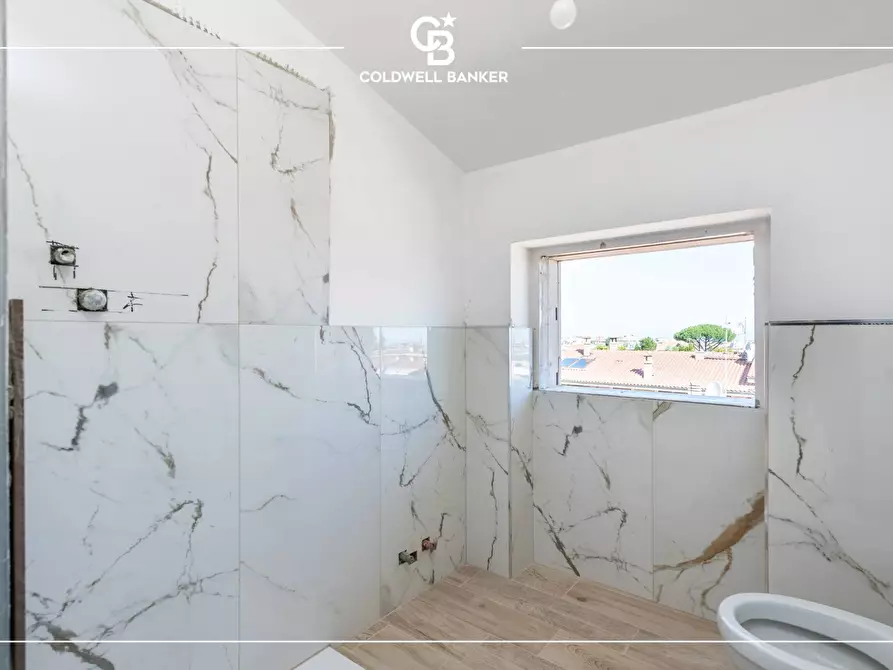 Immagine 10 di Attico in vendita  in Via Francesco Vella 6 a Ciampino