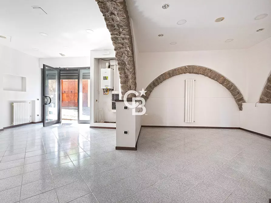 Immagine 7 di Appartamento in vendita  in Via San Pietro a Bassano In Teverina