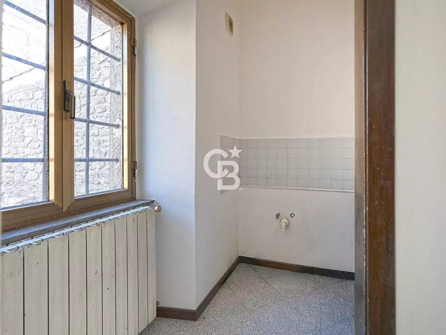 Immagine 11 di Appartamento in vendita  in Via San Pietro a Bassano In Teverina