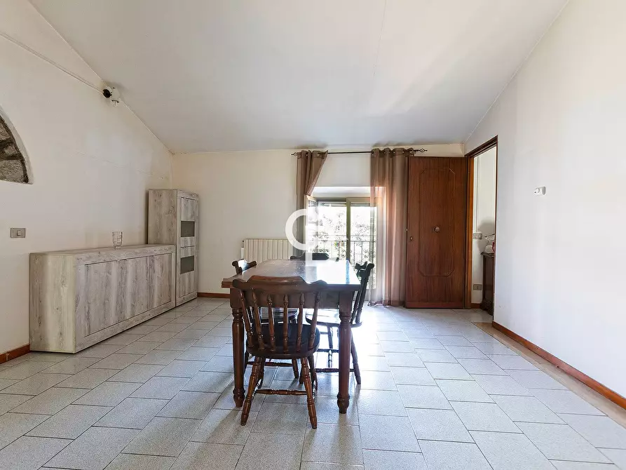 Immagine 1 di Appartamento in vendita  in Via San Pietro a Bassano In Teverina