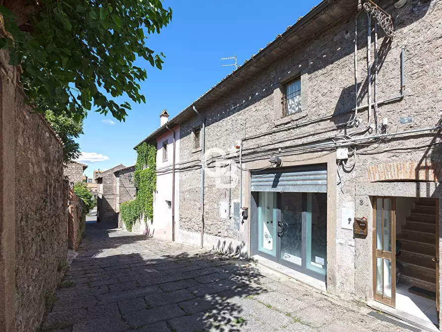 Immagine 38 di Appartamento in vendita  in Via San Pietro a Bassano In Teverina