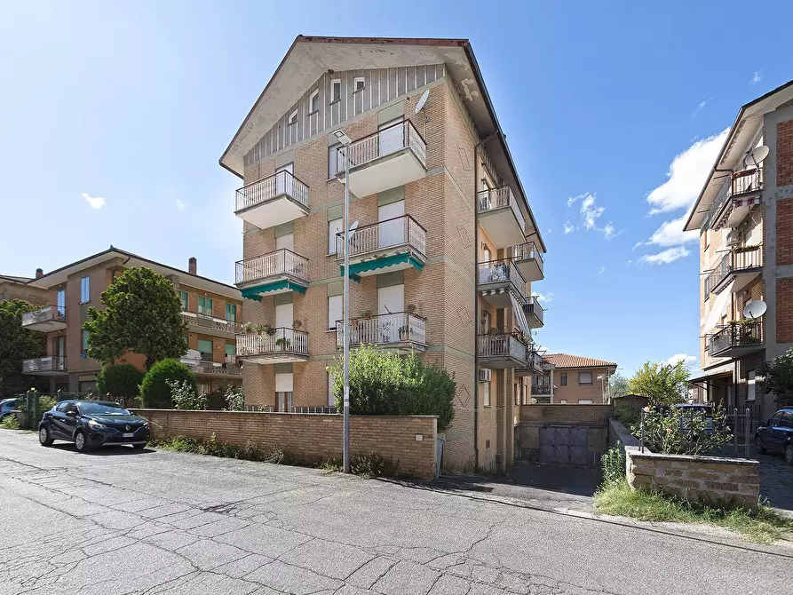 Immagine 2 di Appartamento in vendita  in Via Gianlorenzo Bernini a Viterbo