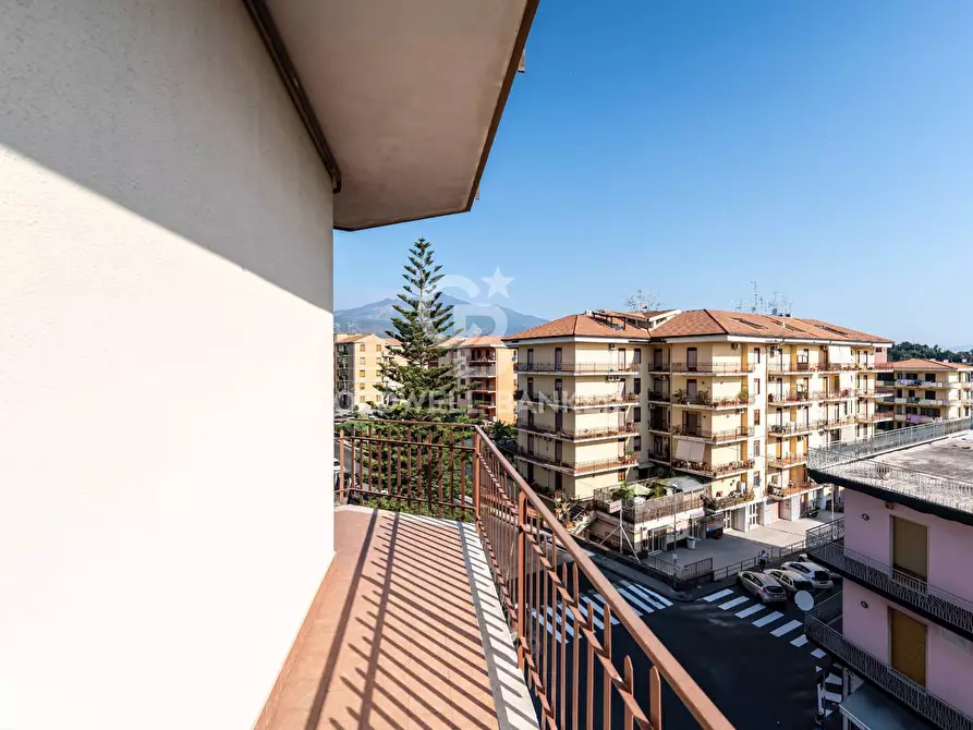 Immagine 31 di Appartamento in vendita  in via Ariosto 25 a Acireale