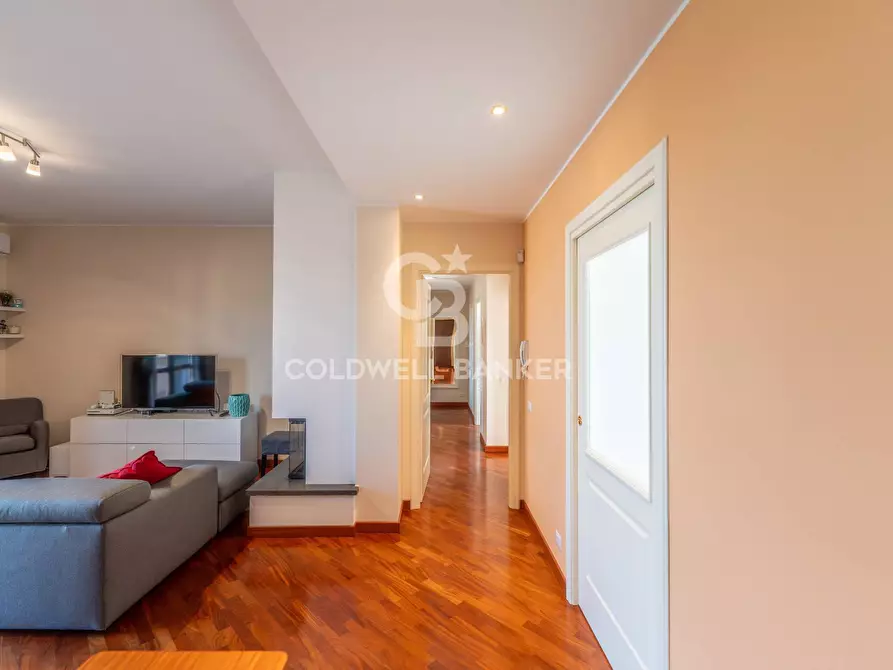 Immagine 4 di Appartamento in vendita  a Acireale