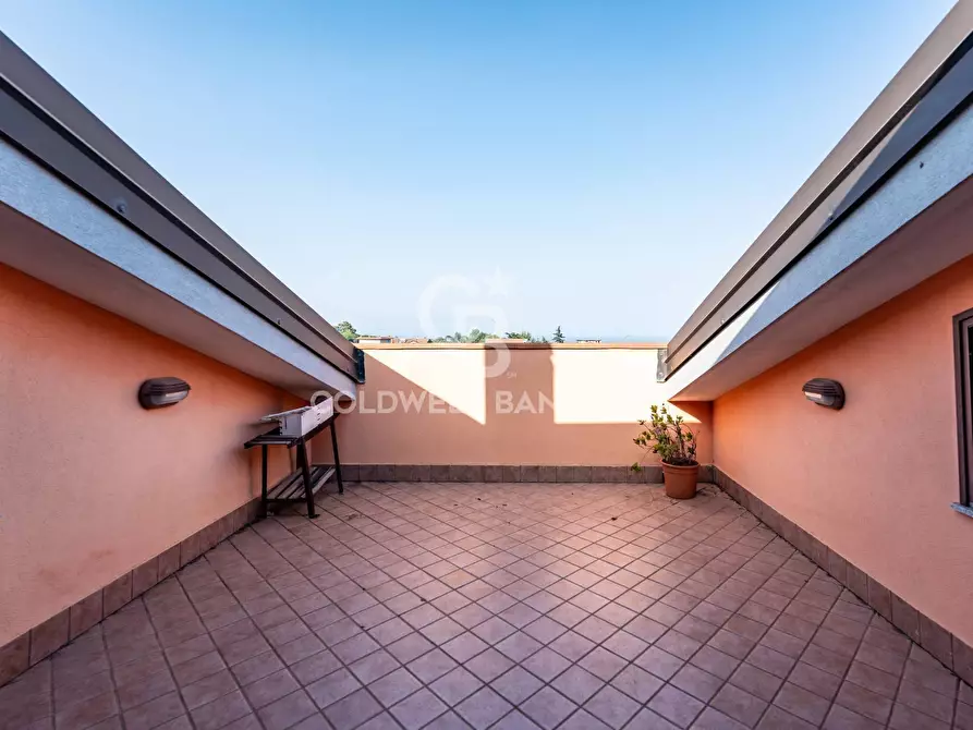 Immagine 30 di Appartamento in vendita  a Acireale