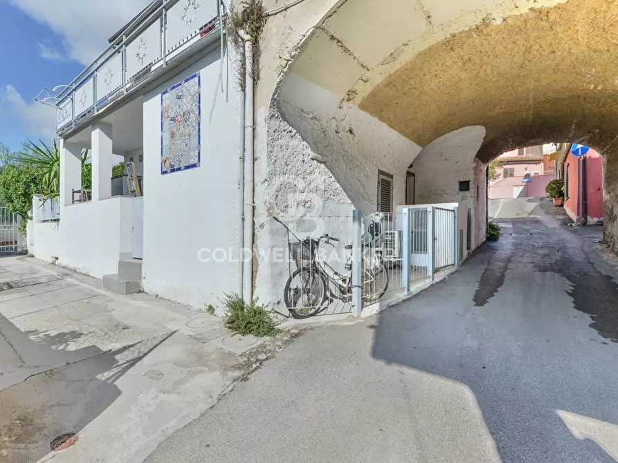 Immagine 17 di Appartamento in vendita  in Via San Martino a Campo Nell'elba