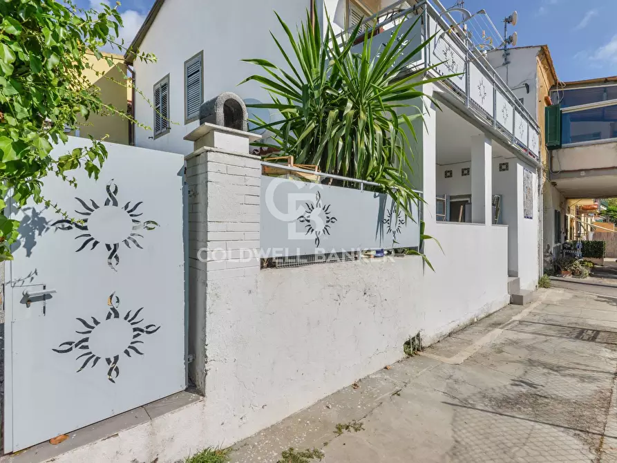 Immagine 6 di Appartamento in vendita  in Via San Martino a Campo Nell'elba