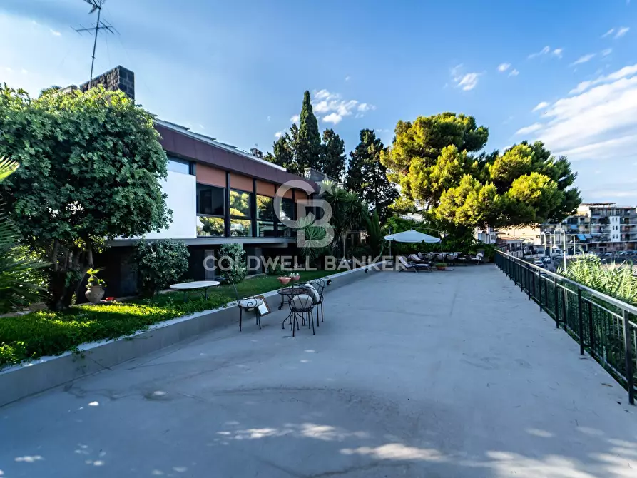 Immagine 15 di Villa in vendita  in Via Garritta 62 a Acireale