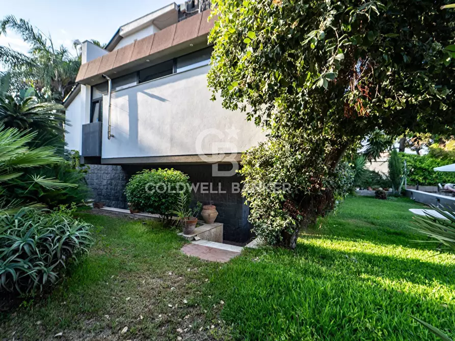 Immagine 22 di Villa in vendita  in Via Garritta 62 a Acireale