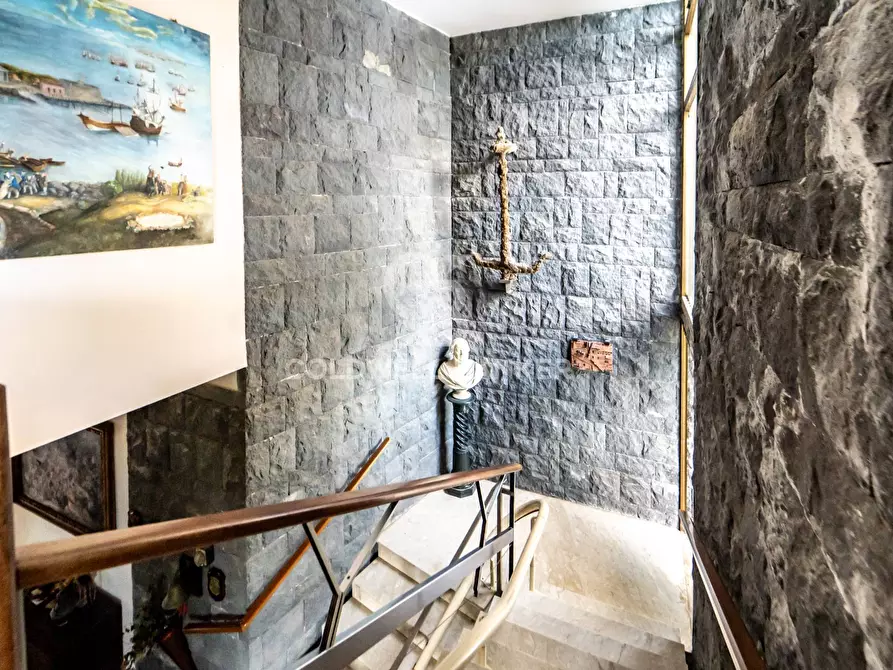 Immagine 29 di Villa in vendita  in Via Garritta 62 a Acireale