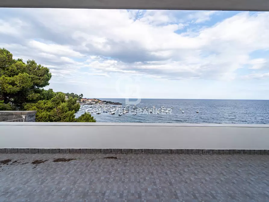 Immagine 45 di Villa in vendita  in Via Garritta 62 a Acireale