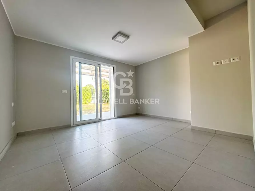 Immagine 10 di Villa in vendita  in Via Marco Polo 4 a Viagrande