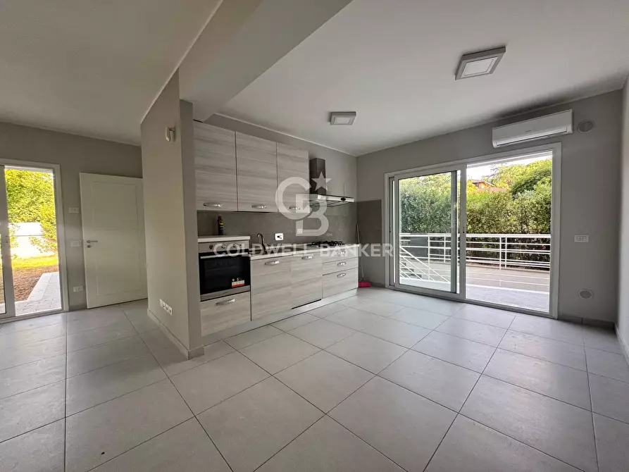 Immagine 14 di Villa in vendita  in Via Marco Polo 4 a Viagrande