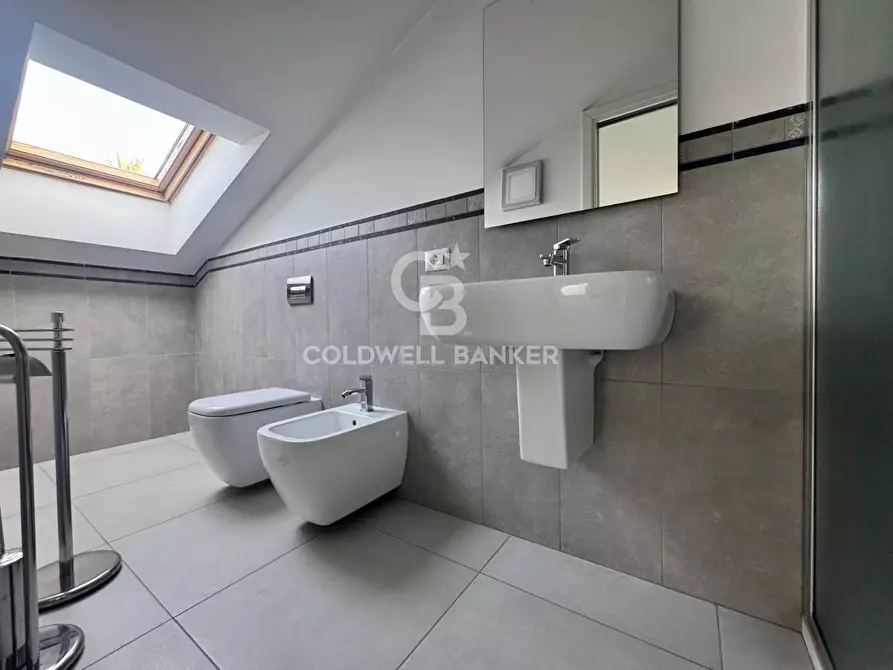 Immagine 29 di Villa in vendita  in Via Marco Polo 4 a Viagrande