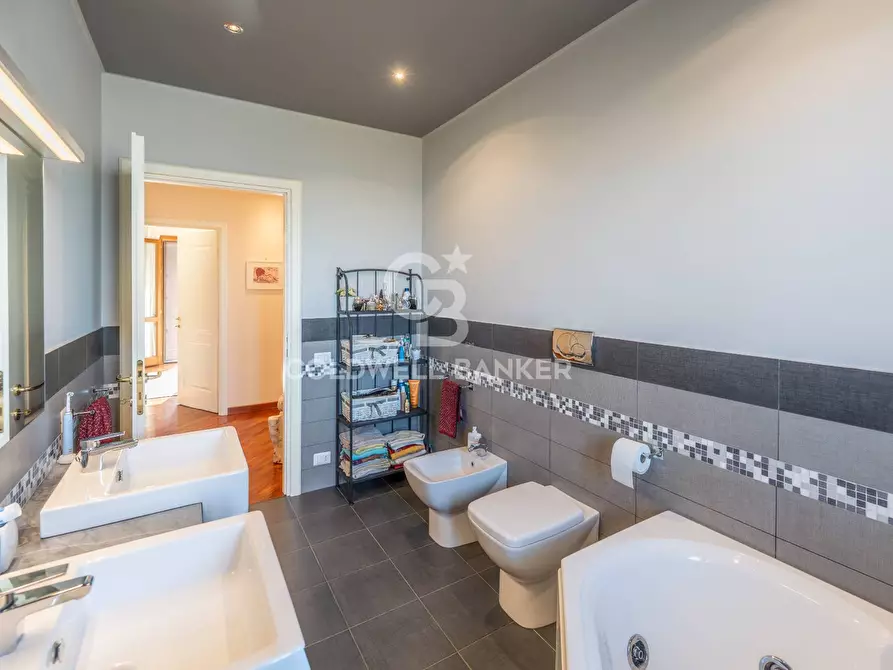 Immagine 11 di Appartamento in vendita  a Acireale