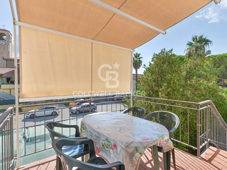 Immagine 3 di Appartamento in vendita  in Via Renato Fucini a Campo Nell'elba