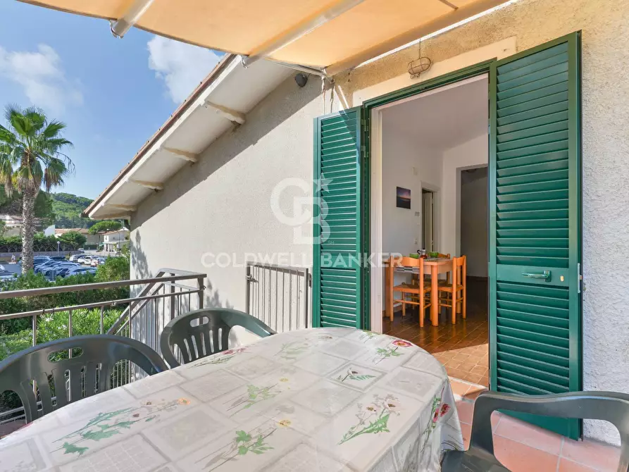 Immagine 4 di Appartamento in vendita  in Via Renato Fucini a Campo Nell'elba