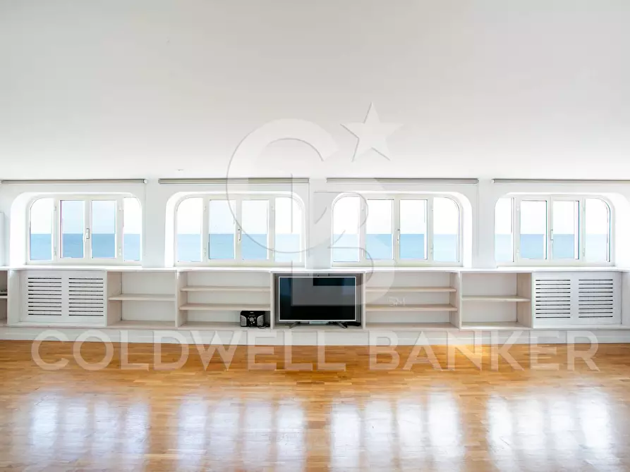 Immagine 3 di Attico in vendita  in Via Botticelli 3 a Santa Marinella