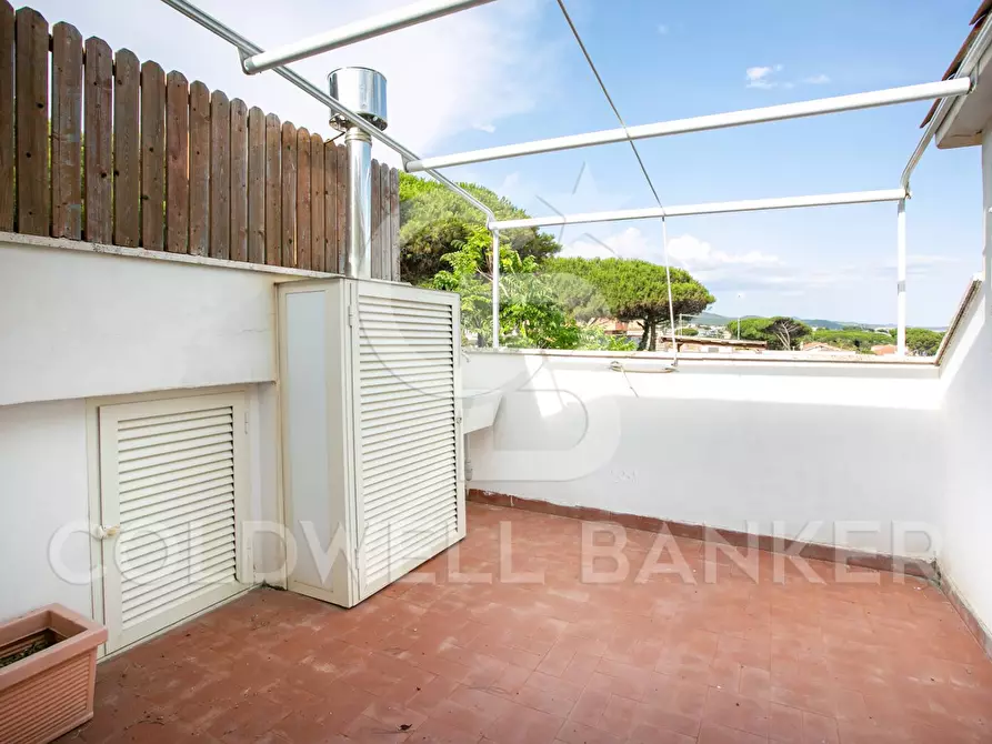 Immagine 10 di Attico in vendita  in Via Botticelli 3 a Santa Marinella