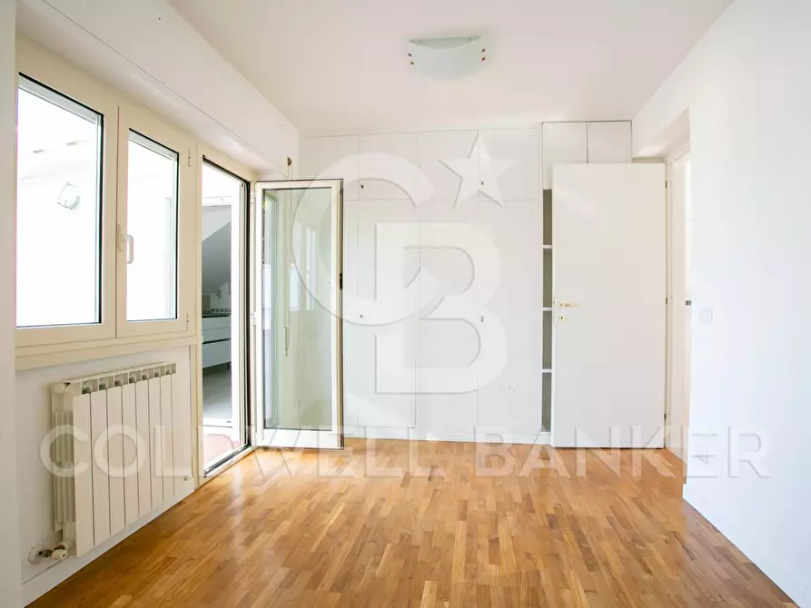 Immagine 15 di Attico in vendita  in Via Botticelli 3 a Santa Marinella