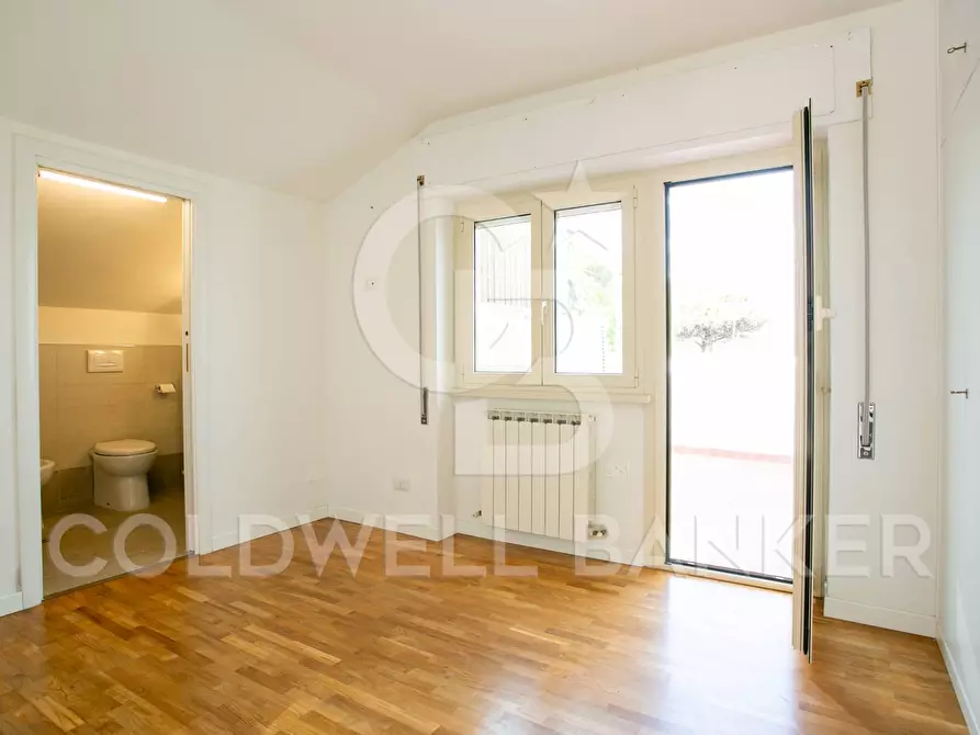 Immagine 17 di Attico in vendita  in Via Botticelli 3 a Santa Marinella