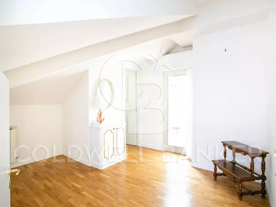 Immagine 23 di Attico in vendita  in Via Botticelli 3 a Santa Marinella