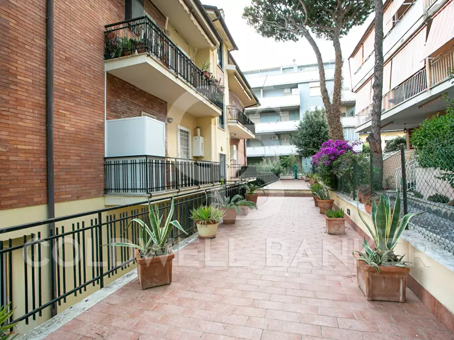 Immagine 26 di Attico in vendita  in Via Botticelli 3 a Santa Marinella