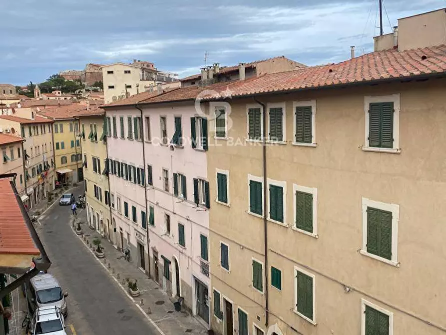 Immagine 9 di Appartamento in vendita  in Via Francesco Domenico Guerrazzi a Portoferraio