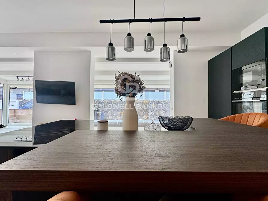 Immagine 12 di Villa in vendita  in Via Brindisi 18 a San Giovanni La Punta