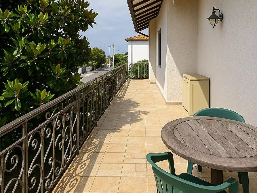 Immagine 13 di Villa in vendita  in Via Fermi a San Giovanni In Marignano