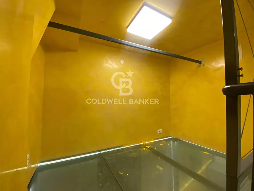 Immagine 3 di Negozio in vendita  in Calle Castello - Paradiso a Venezia