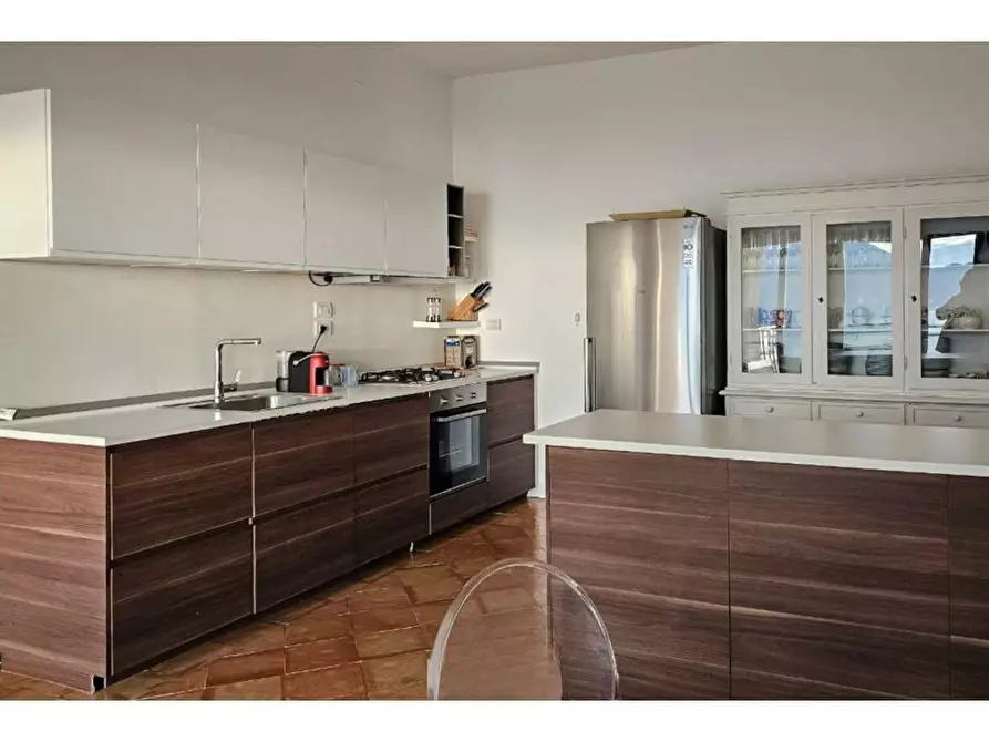 Immagine 8 di Casa semindipendente in affitto  in Viale Delle Ginestre 25 a Salerno