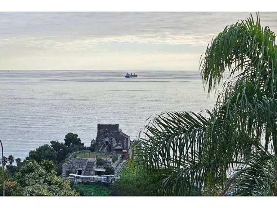 Immagine 7 di Casa semindipendente in affitto  in Viale Delle Ginestre 25 a Salerno