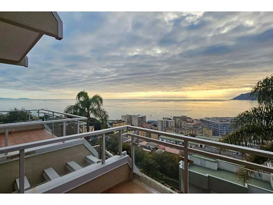 Immagine 3 di Casa semindipendente in affitto  in Viale Delle Ginestre 25 a Salerno