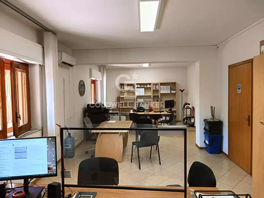 Immagine 3 di Ufficio in vendita  in Via Spezze 22 a Acireale