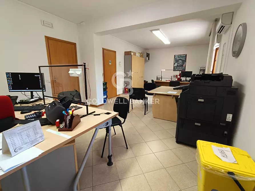 Immagine 10 di Ufficio in vendita  in Via Spezze 22 a Acireale