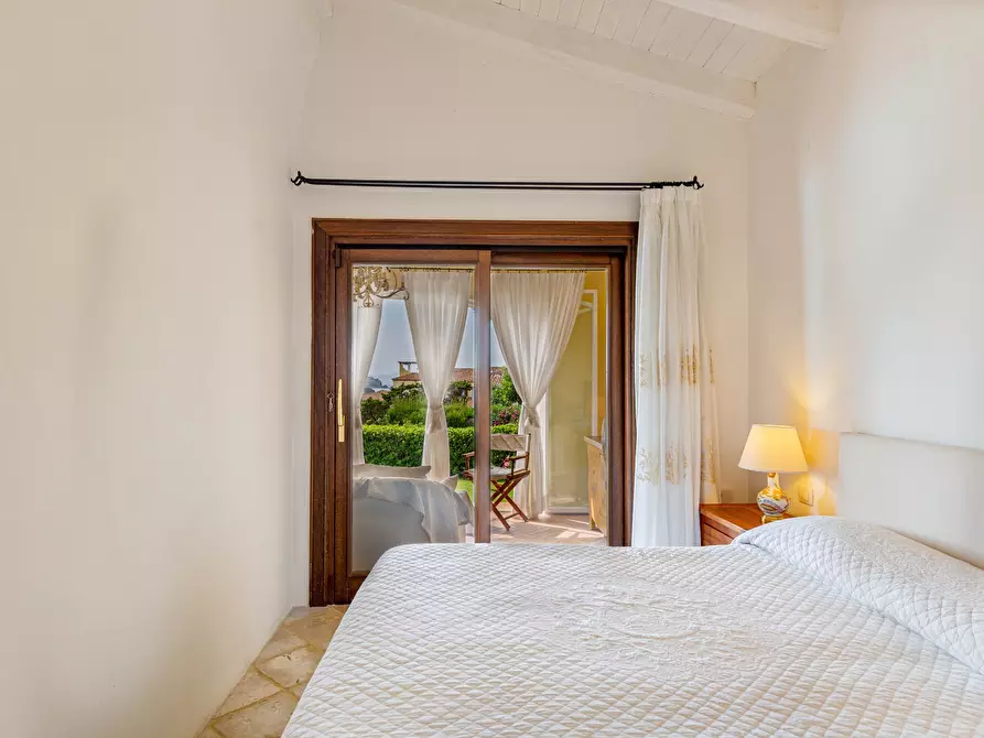 Immagine 15 di Villa in vendita  in Cala del Faro a Arzachena