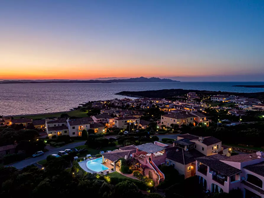 Immagine 1 di Villa in vendita  in Cala del Faro a Arzachena