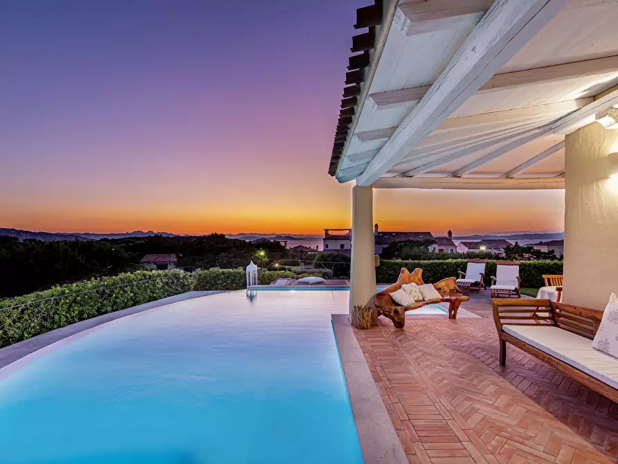 Immagine 17 di Villa in vendita  in Cala del Faro a Arzachena