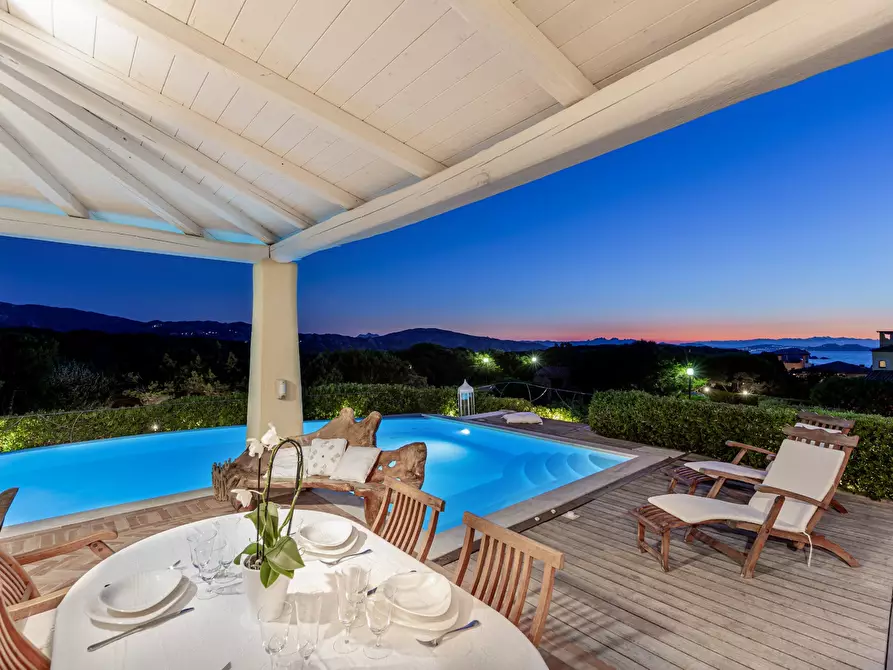 Immagine 23 di Villa in vendita  in Cala del Faro a Arzachena