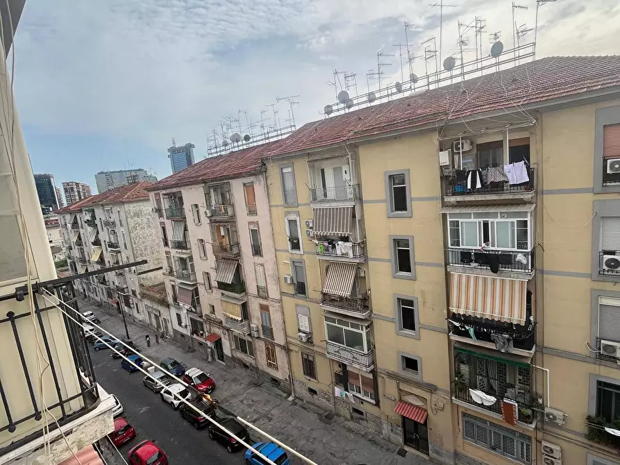 Immagine 17 di Appartamento in vendita  in Via Zara a Napoli