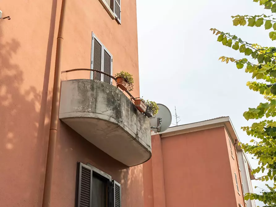 Immagine 13 di Appartamento in vendita  in Via Dei Preti 1 a Foligno