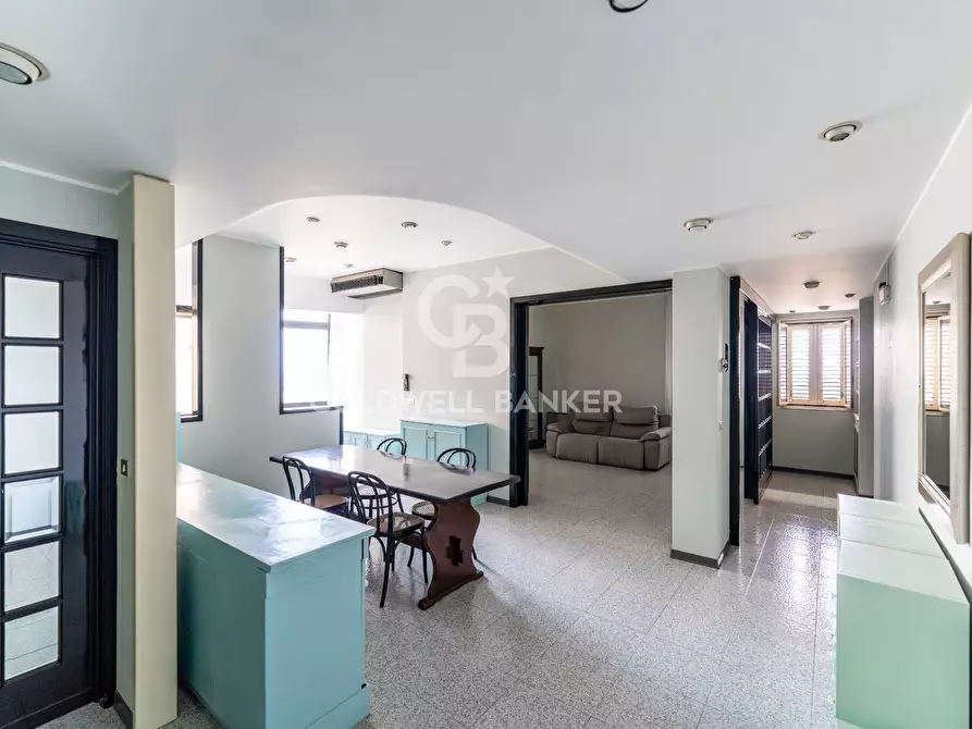 Immagine 1 di Appartamento in vendita  in Viale Regina Margherita 46 a Acireale