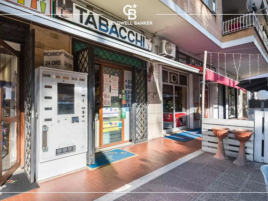 Immagine 1 di Attività commerciale in vendita  in vai carlo Pirzio Biroli 196 a Ciampino