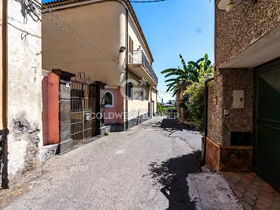 Immagine 3 di Rustico / casale in vendita  in via maugeri 7 a Acireale
