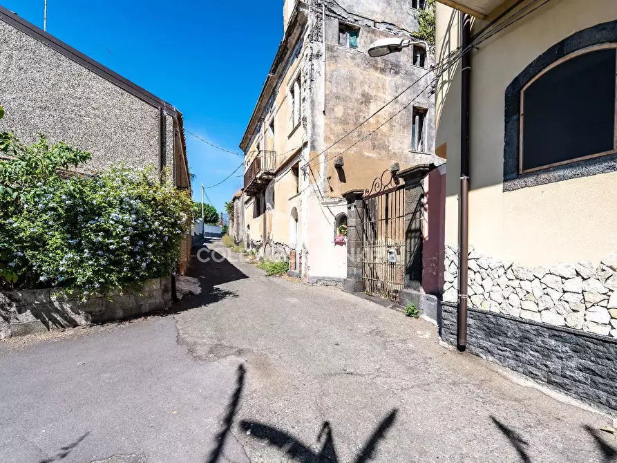 Immagine 5 di Rustico / casale in vendita  in via maugeri 7 a Acireale